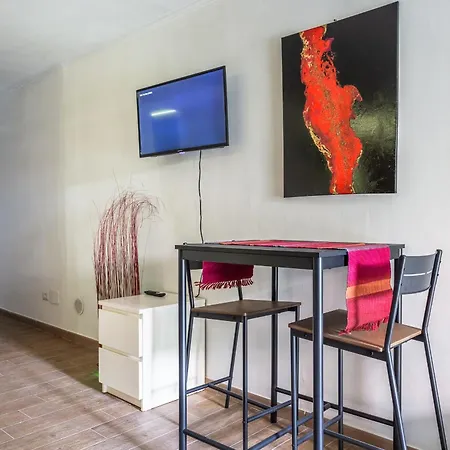 Apartment -the Rock- Garden And Express Train Center Rome
