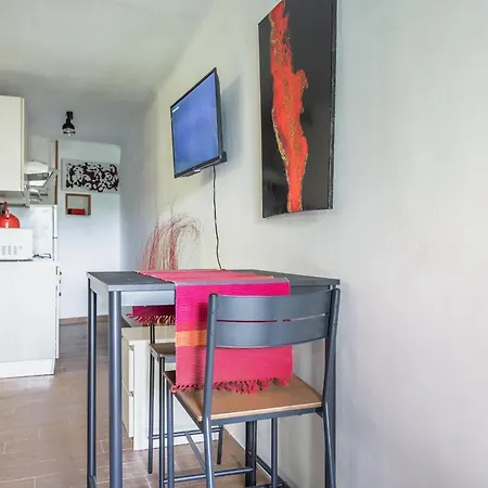 -the Rock- Garden And Express Train Center Apartment Rome